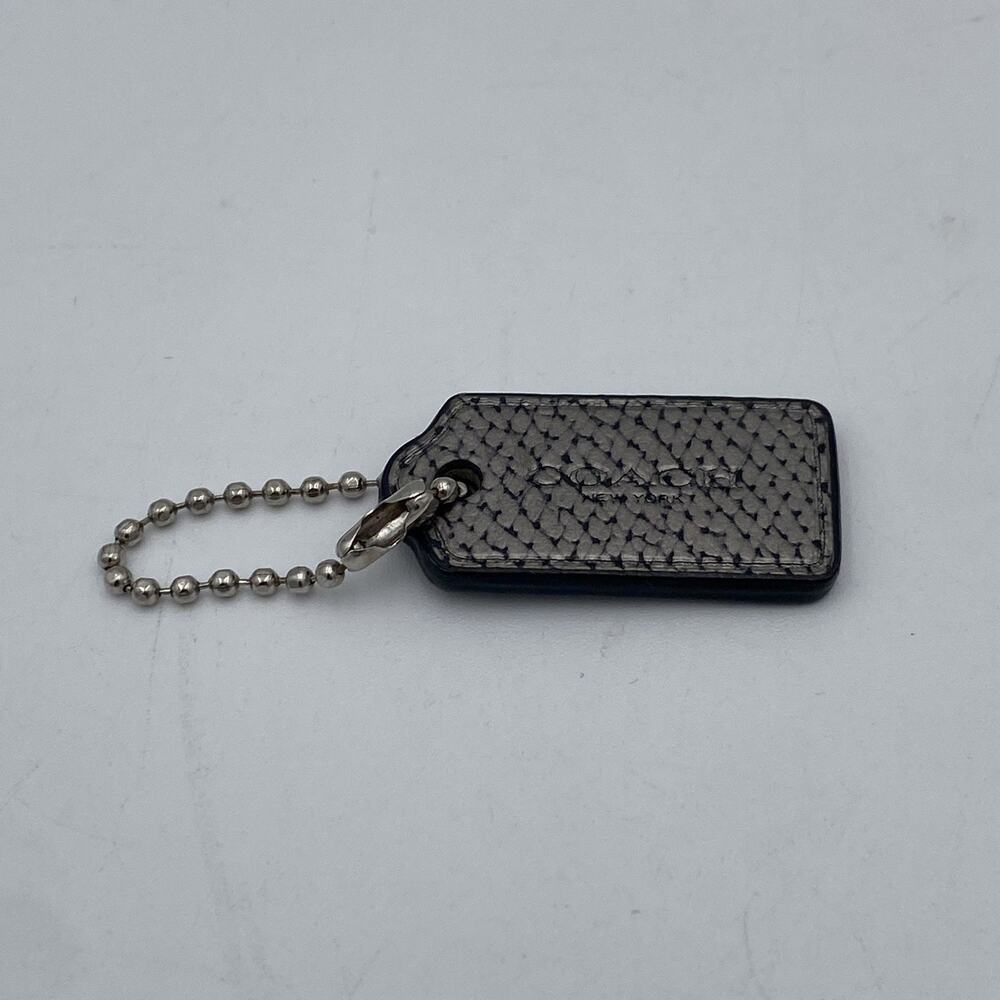 Coach Hang Tag Mini 1.5 X 0.75” Silver Pebbled Leather Keychain Branded Chain